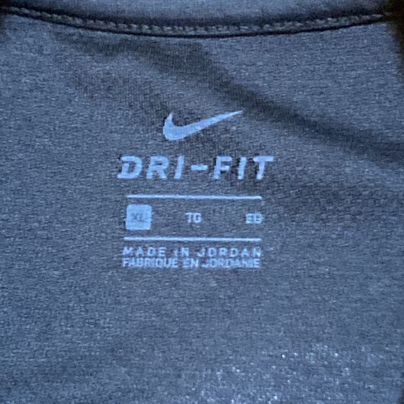 Nike Dri-Fit Tshirt - Picture 2 of 2